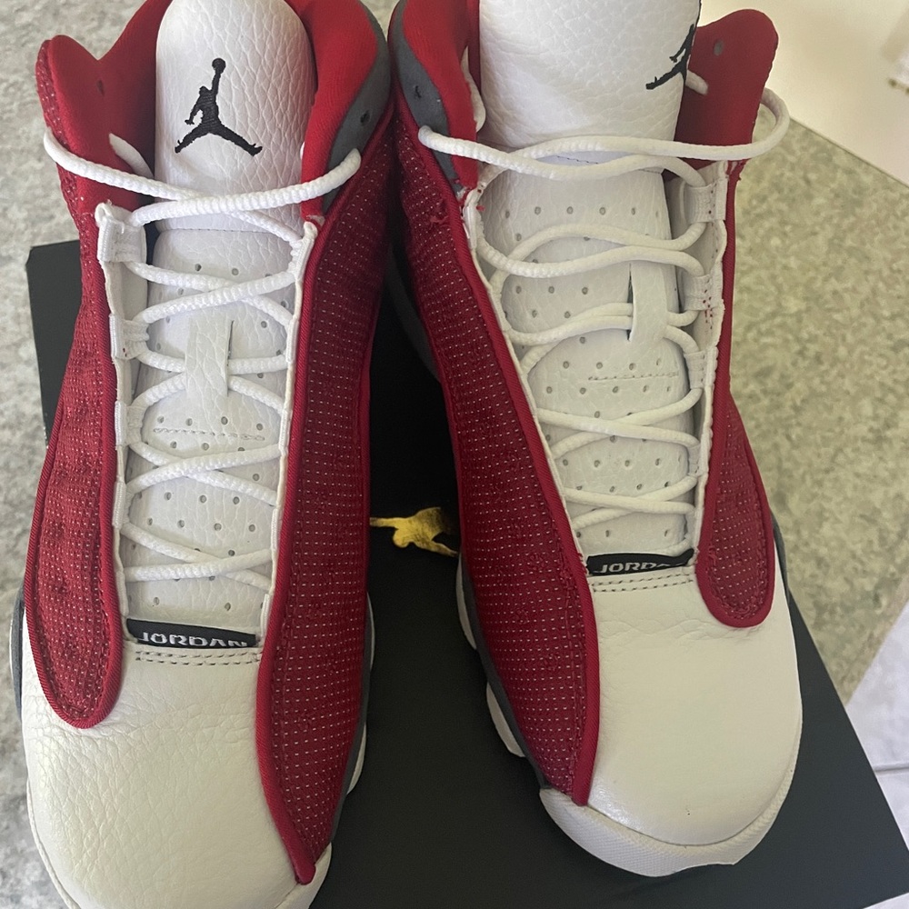 NWT JORDAN 13 retro sz 5Y